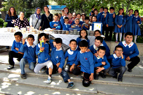 Gazi’den okul yararına kermes