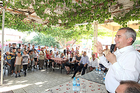 Başkan Zolan mahalle gezisinde