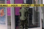Denizli Valiliği karşısında bomba paniği