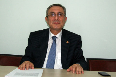 Ayhan’dan resesyon uyarısı