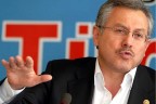 Ak Parti Milletvekili Yüksel’den eş durumu sözü