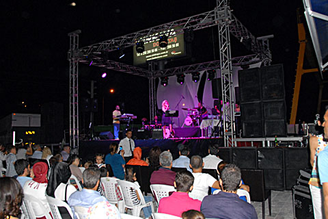 Deniz Kızı Restoran hizmette