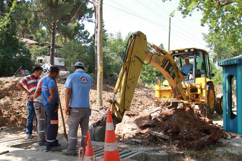 Server Gazi Türbesi’ne çevre düzenlemesi