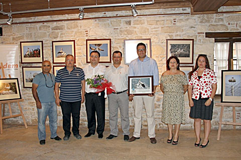 Leylekler için sergi açtılar