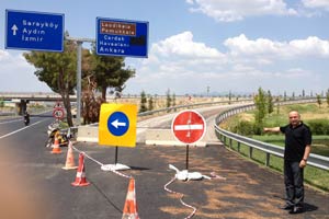 1 yıllık çevre yolu çöktü iddiası - denizlihaber.com - Denizli Haber