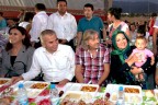 İkbal Gürpınar ve Erkan Mutlu Denizli’de iftar açtı