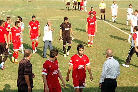 Denizli Belediyespor evinde üzdü
