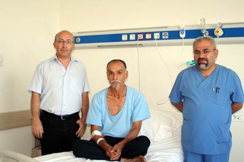 PAÜ’de iki hastaya neştersiz göğüs ameliyatı