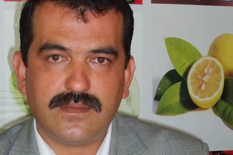 Öztürk korsan satıcılardan şikayetçi!