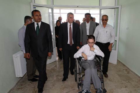 Spastik engellilere yeni okul
