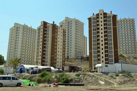 Ak Vadi konutları satışta
