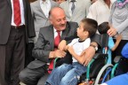 Öğrenciler topladıkları kapaklarla engellilere umut oldu
