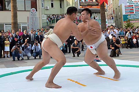 Sumo Güreşi heyecanı