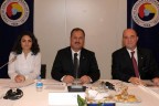 Özer’e tarihi görev