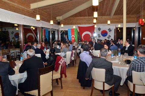 Zolan’dan bilim adamlarına yemek