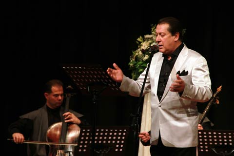 Ahmet Özhan öğrencileri mest etti