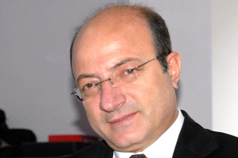 Cihaner o eylemi meclise taşıdı