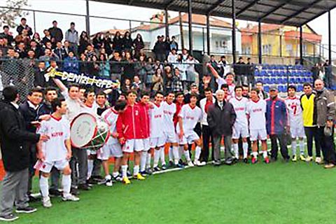 Futbol gençlerde finalin adı belli