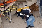 İnşaattan düşen işçi ağır yaralandı