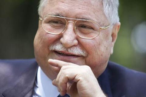 Hasan Celal Güzel geliyor