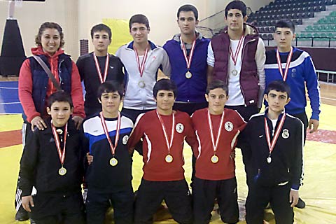 BU OKUL 7’DE 9’LA ŞAMPİYON