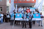 Sağlıkçılardan mesai saati eylemi