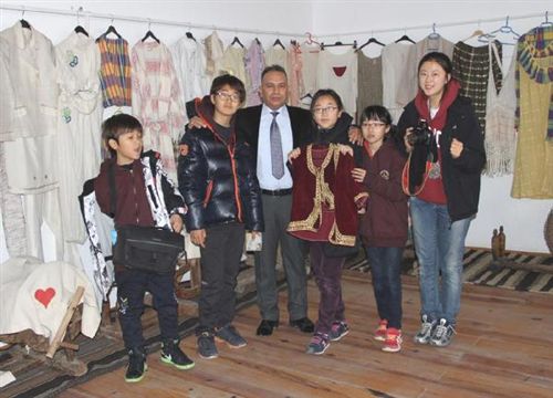 Koreli turistler el dokumalarına hayran kaldı