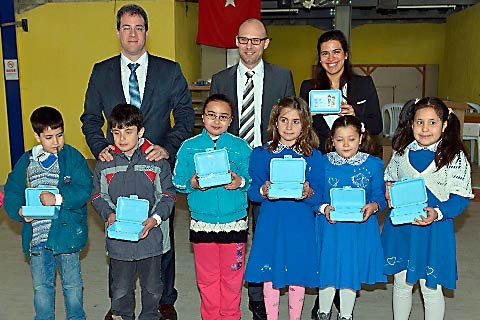 RWE&TURCAS’tan çocuklara enerji kutusu
