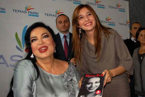 Türkan Sultan’dan barış çağrısı
