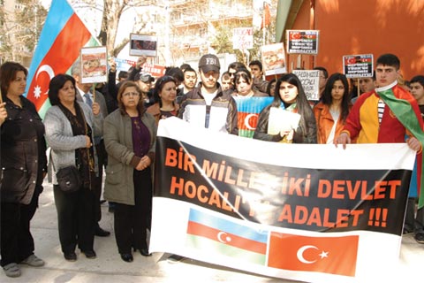 Hocalı katliamını unutmadılar