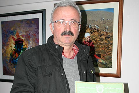 Çakır’a FİAP belgesi