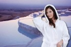 Bin turiste bornoz giydirecekler