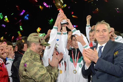 U-14 Akademi Ligi’nde şampiyon