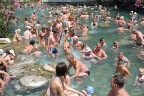 Antik havuza turist yağıyor