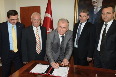 İşadamı kardeşlerden eğitime destek
