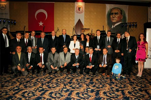 50 yılın anısına plaket verildi