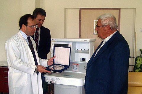 Tedavi gördüğü hastaneye, 60 bin TL bağışladı