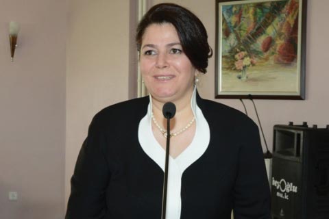 Demir,şehit ve gazi eşleriyle buluştu