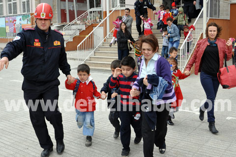 Denizli’de fırtına can aldı