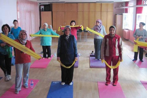 Öğrenciler derste veliler pilateste