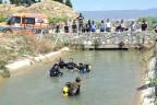 Kayıp çocuk su kanalında aranıyor