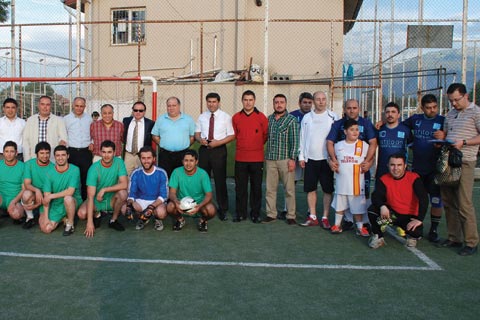 Bu kez halı sahada ter dökecekler