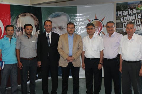 Ak Parti ‘sms’le çağrı yapacak