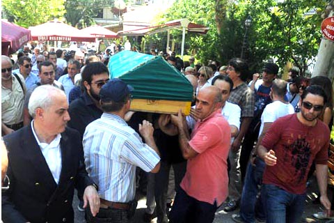 Demet Akbağ’ın acısı Denizli’ye uzandı