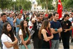 Denizli’de eylemciler Başbakan’a karne hazırladı