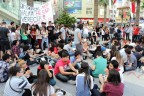 Direnişçilerin Miraç Kandili saygısı