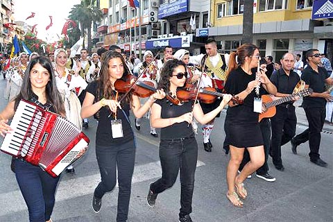 Dünyanın Renkleri Denizli’de Buluştu