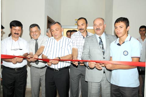 Eski vekilden bilgisayar laboratuvarı