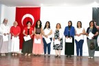 Nakış ve tel kırma sertifikası aldılar