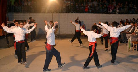 denizli-kale-ilcesi-ozluce-koyu-mezuniyet-coskusu- (1)